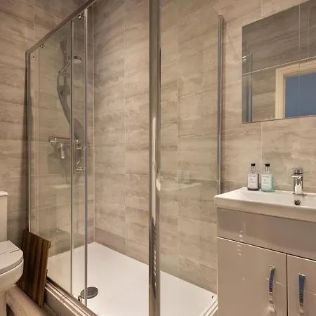 Ebor Place - Victorian - Free Parking - *