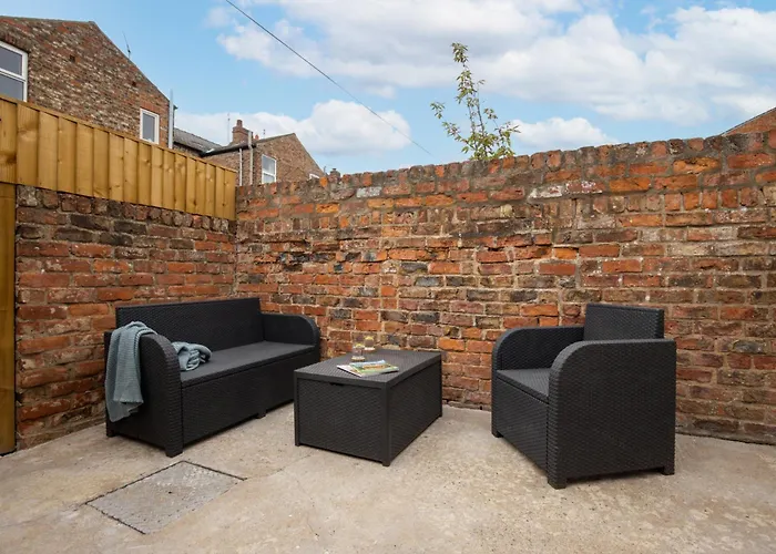 בית נופש Ebor Place - Victorian - Free Parking -